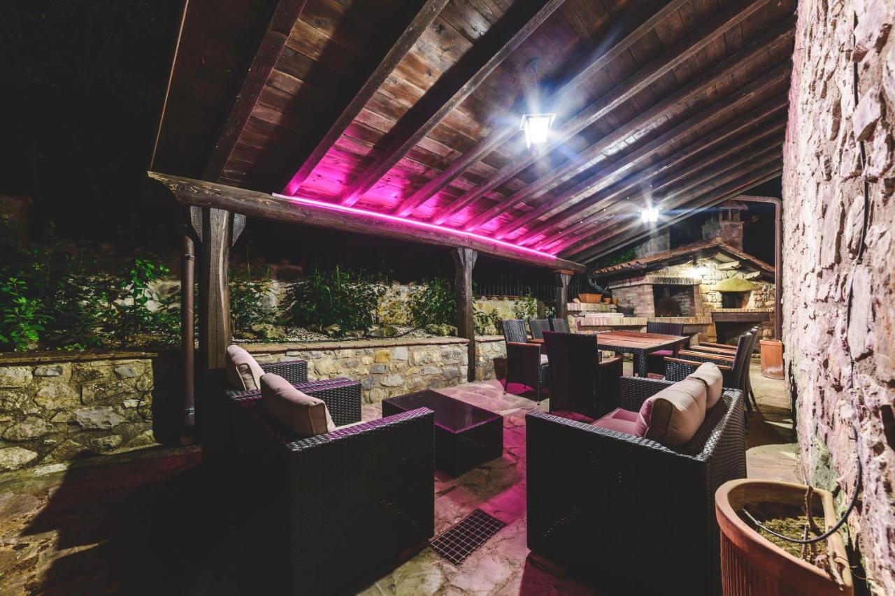Villa Bog - Villa Con Piscina E Campo Da Tennis Piegaro  ภายนอก รูปภาพ